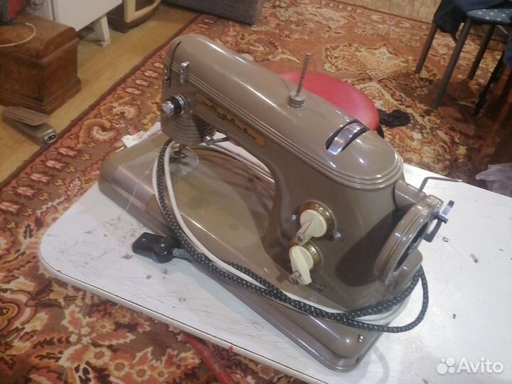 Швейная машинка Тула 1