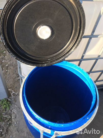 Бочка 130 литров с пропускным клапаном пищевая