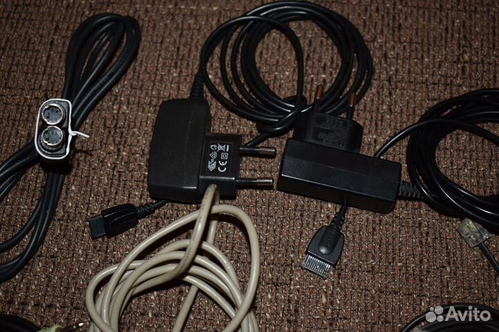 Зарядные устройства и провода