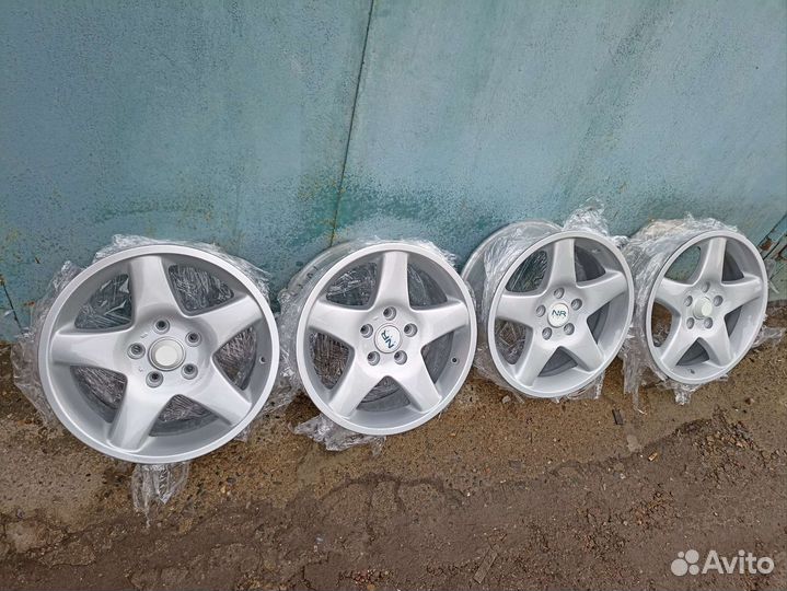 Литьё Bridgestone NR595 R16 как новые 114,3