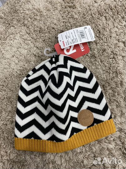 Новая зимняя шапка Reima новая (52-54)