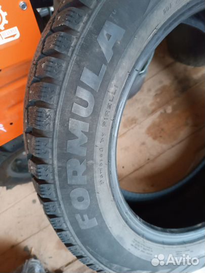 Pirelli Formula Ice 215/60 R17 100T