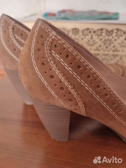 Туфли три пары