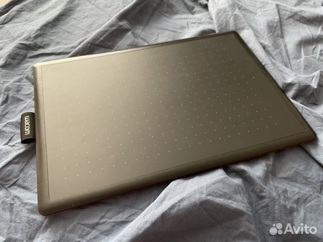 One by wacom 2 Medium+