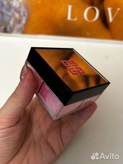 Givenchy румяна 1