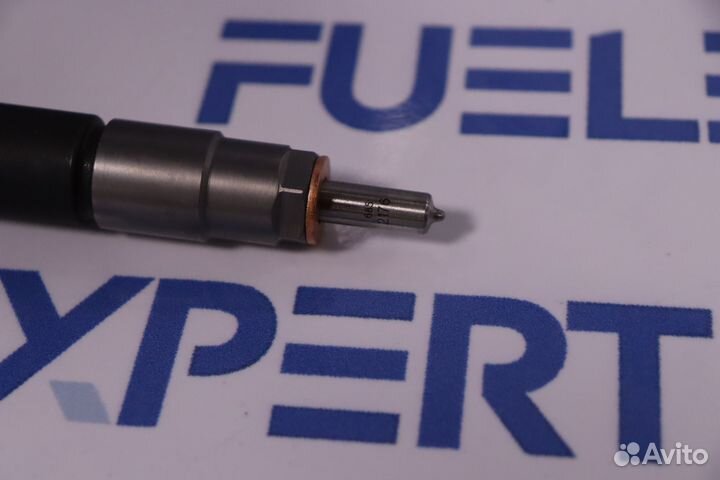 Форсунка топливная 0445110616