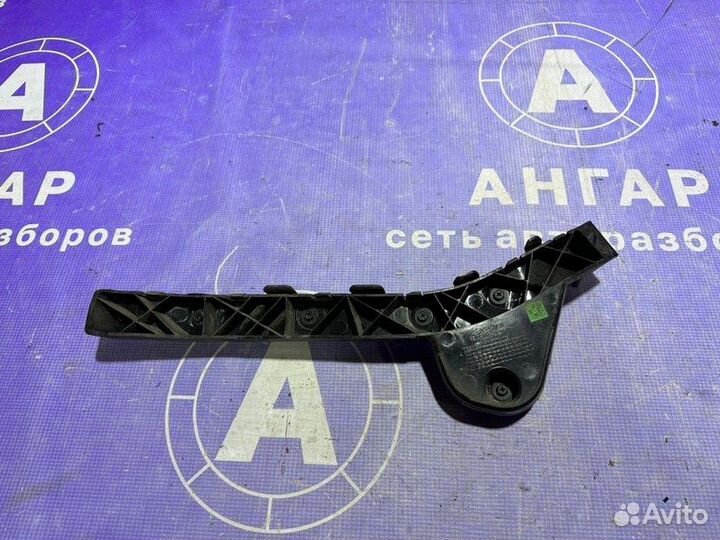 Крепление бампера заднее левое Kia Ceed ED D4FB