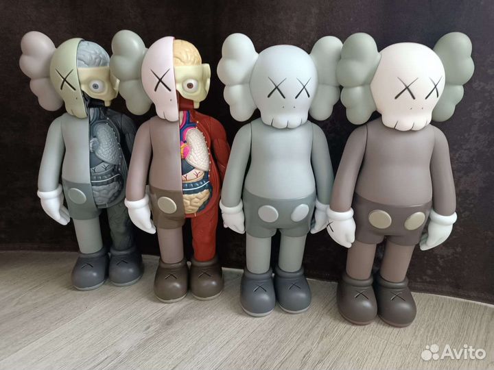 Фигурка-игрушка коллекционная Кавс-Kaws