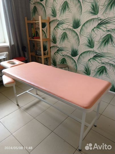 Массажная кушетка
