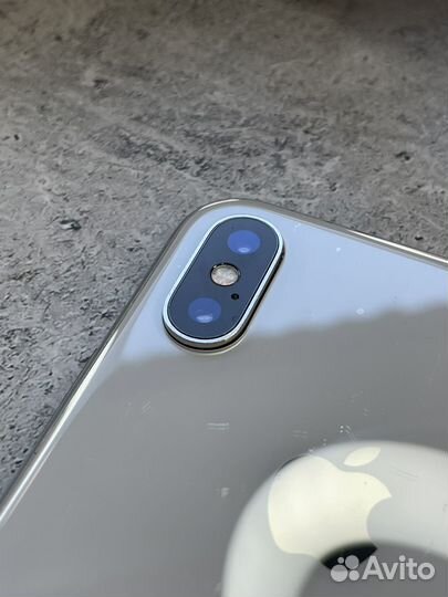 iPhone X 64gb Б.елый