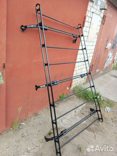 Багажник на крышу легкового автомобиля