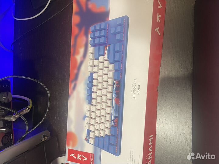 Red Square Keyrox TKL Hanami