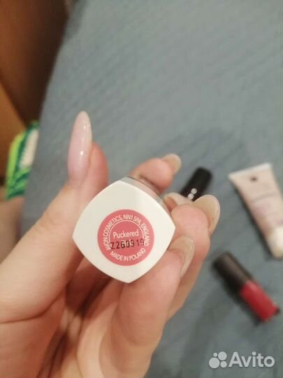 Губные помады Avon