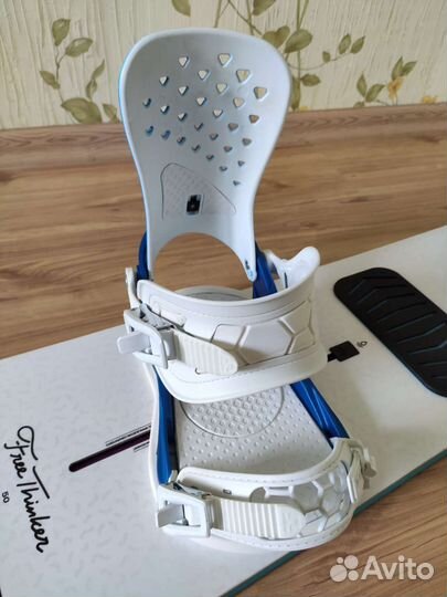 Сноубордические крепления Union Strata М