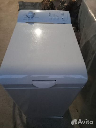Стиральная машинка Zanussi б/у верт. загрузка