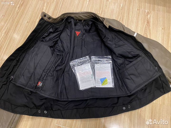 Мотокуртка Dainese saint louis 52