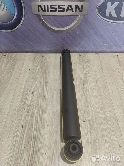Амортизатор стойка зад Nissan qashqai J10 Лев, Пра