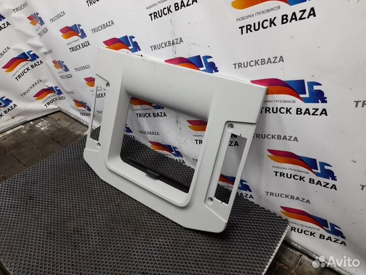 82257726 Обшивка потолка Renault T