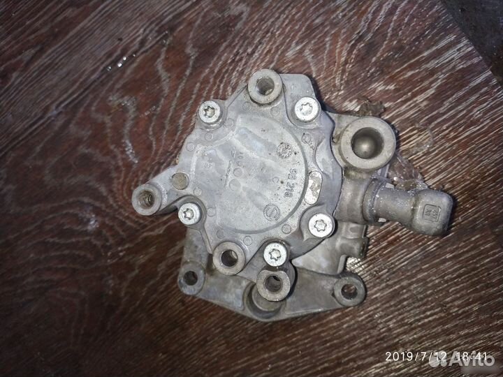 Насос гура для Mercedes Benz W204 2007-2015