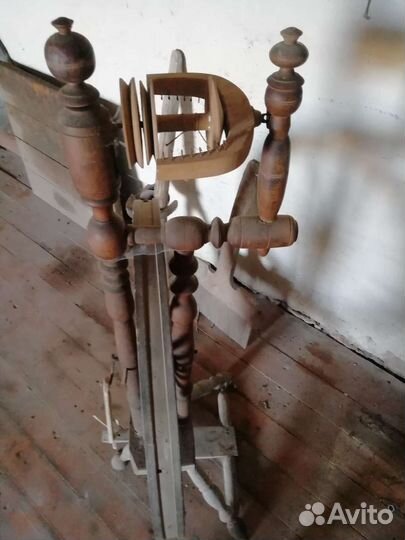 Прялка деревянная
