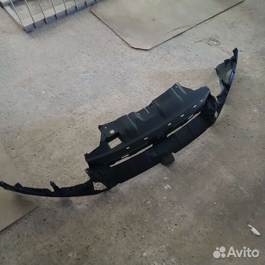 Верхний усилитель Ford Focus 3 дорестайл