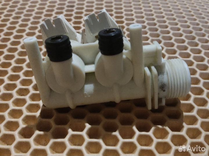 Клапан воды стиральной машины Ariston AVD129