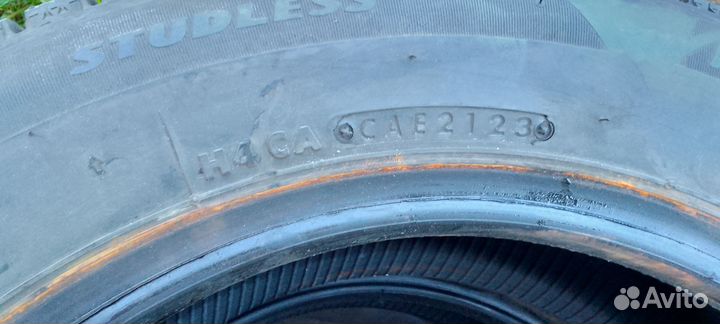 Bridgestone Blizzak VRX2 185/60 R15