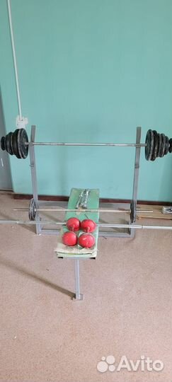 Набор штанг и гантелей