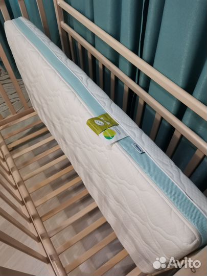 Детская кроватка,матрас,бортики