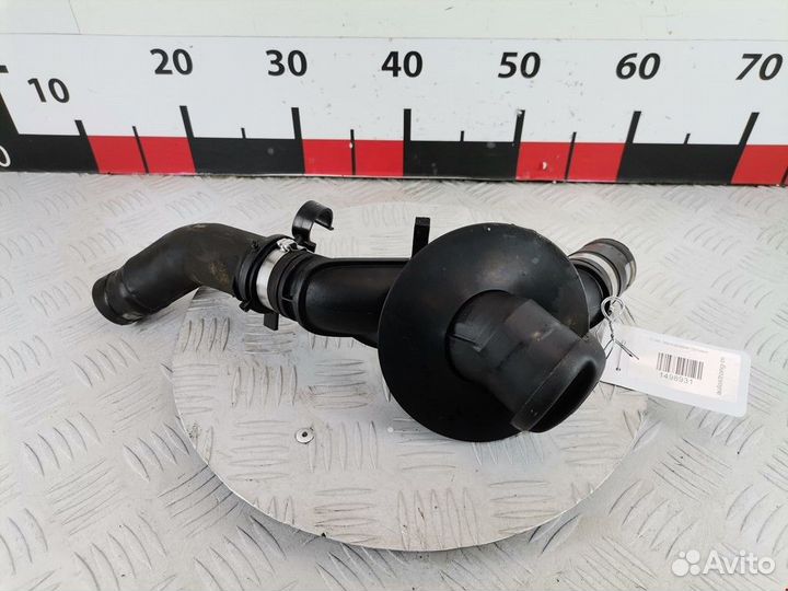 Маслозаливная горловина Citroen C3 Picasso 2000