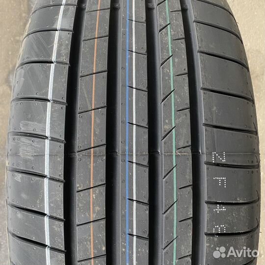 Bridgestone Alenza 001 235/45 R20 96W