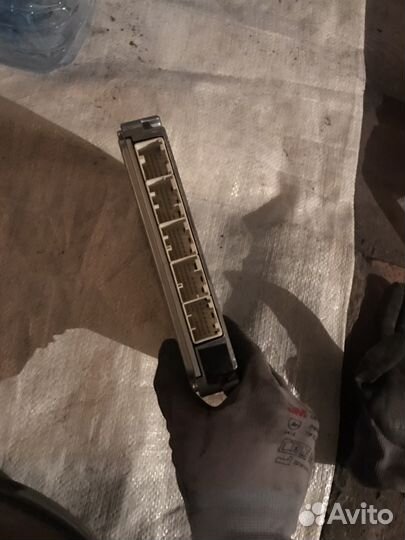 Блок управления двигателем / компьютер 89661-60B81