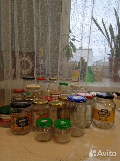 Баночки разные, маленькие