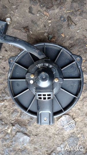 Моторчик печки сузуки гранд витара 1998-2005