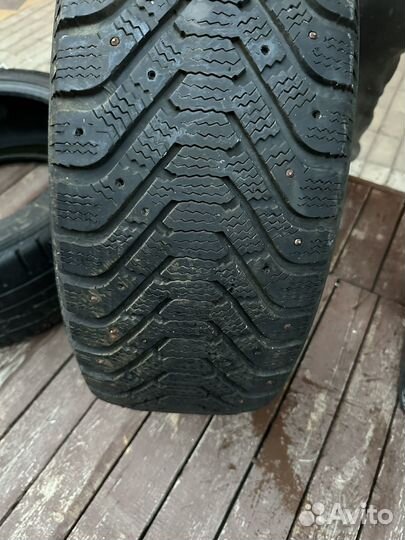 Goodyear UltraGrip 500 255/65 R16