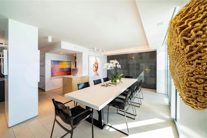 2-к. квартира, 64 м², 8/12 эт.