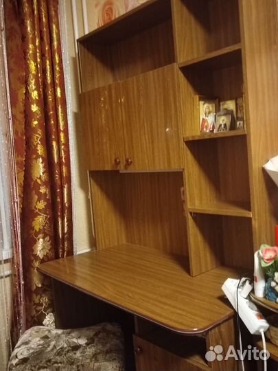 Письменный стол