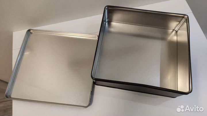 Коробка подарочная металлическая