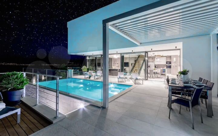 Коттедж 318,6 м² на участке 9 сот.