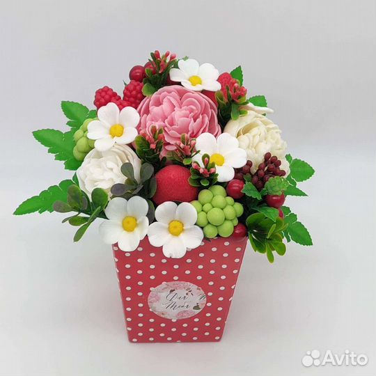 Цветочные композиции из мыла ручной работы