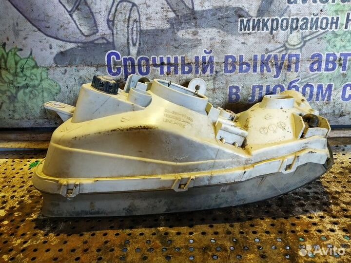 Фара передняя правая Hyundai Accent