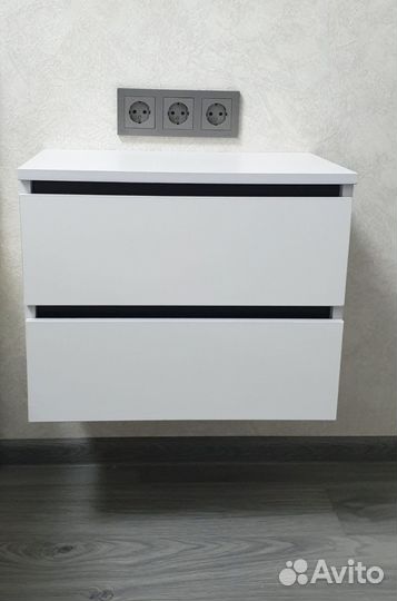 Тумба прикроватная белая