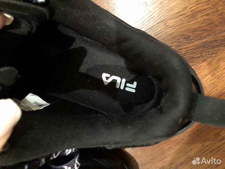 Кроссовки женские 39 размер натуральная кожа )