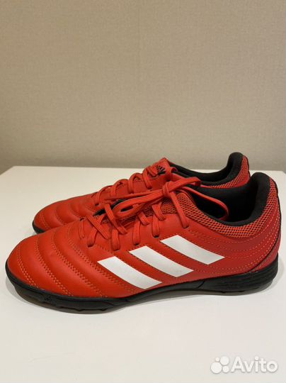 Футбольные бутсы/шиповки Adidas кроссовки