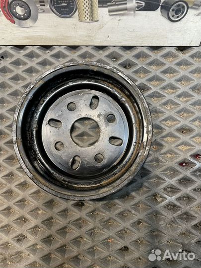 Шкив помпы Nissan Primera P12 02г. 1.8 QG18