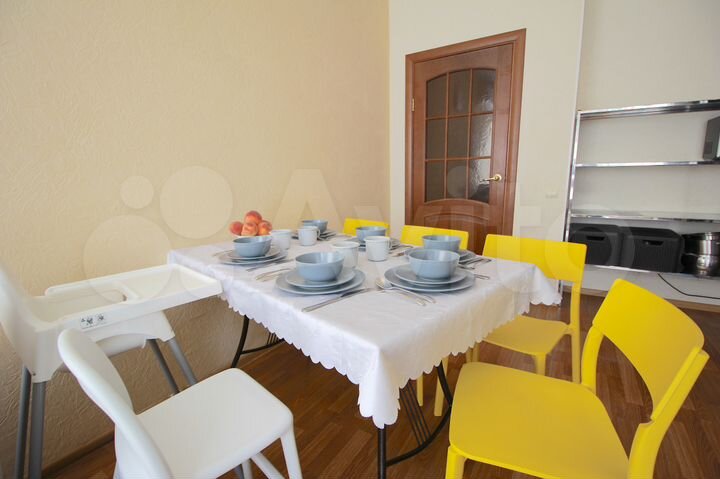 3-к. квартира, 90 м², 3/17 эт.