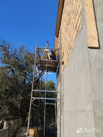 Бригада строителей