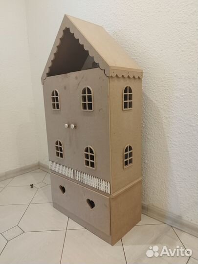 Кукольный дом с освещением и мебелью