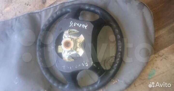 Руль Toyota Avensis (T220) 1997