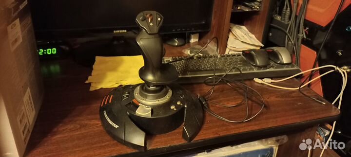 Проводной джойстик Thrustmaster T-Flight Stick X